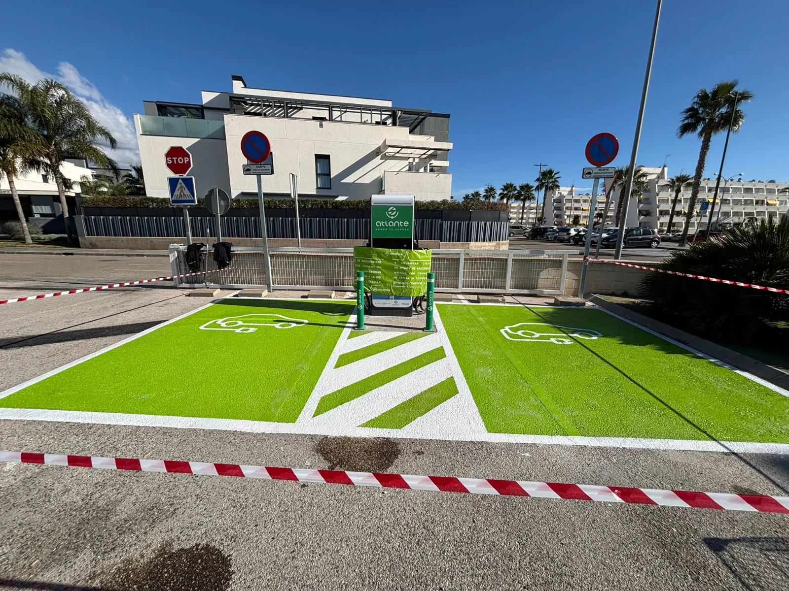 instalacion 2 puntos carga rapida supermercado