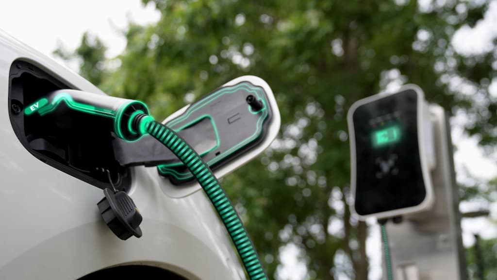 como funcionan los cargadores de coches electricos