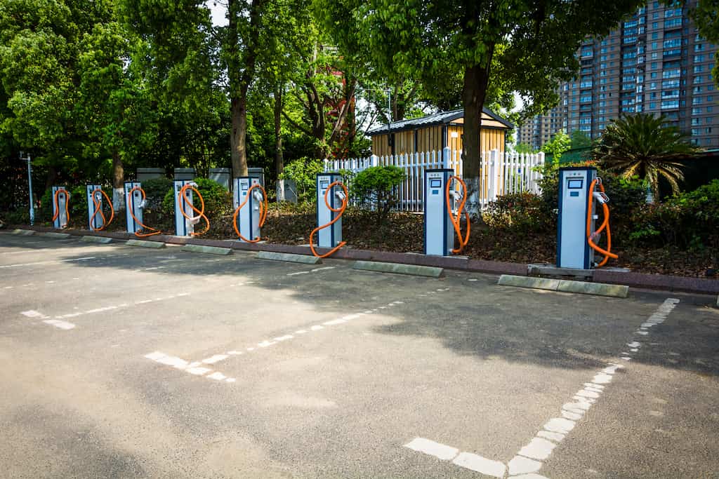 como funcionan los cargadores de coches eléctricos